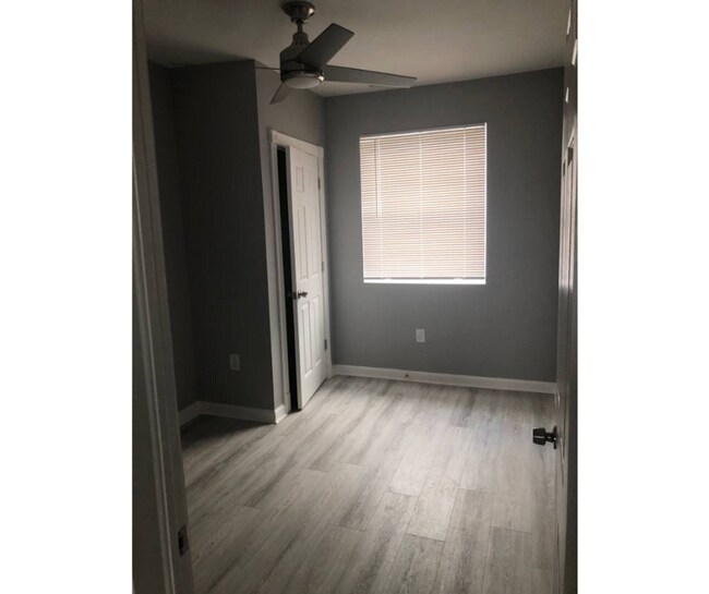 Building Photo - 3445 Juneway-2 AVAILABLE $500 2