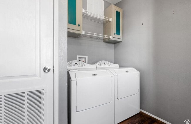 Building Photo - Kamas 3 Bedroom Home Available Now