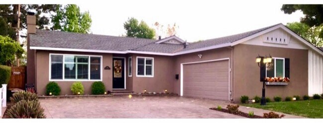 Building Photo - Remodeled Willow Glen Home