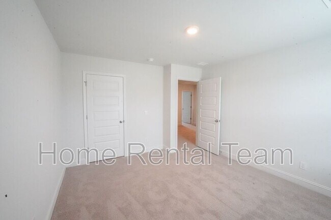 Building Photo - 337 Logging Hl Dr