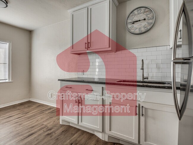 Building Photo - 704 NW 92nd St