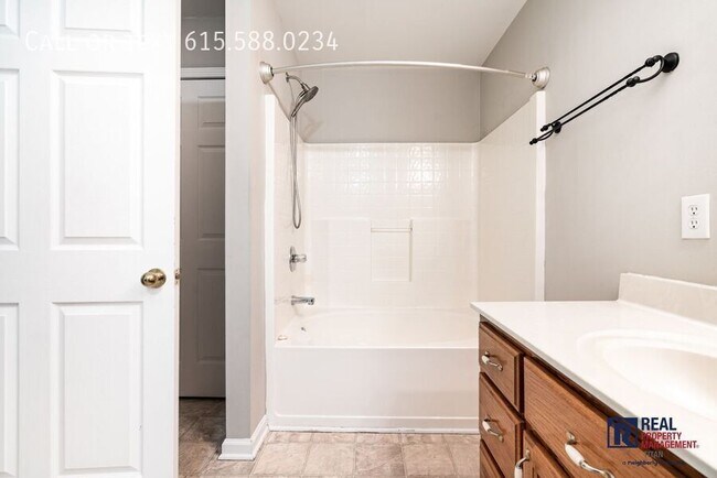 Building Photo - 3013 Pipkin Hills Dr