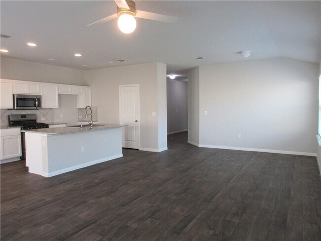 Building Photo - 10913 Gonzales Ranger Pass