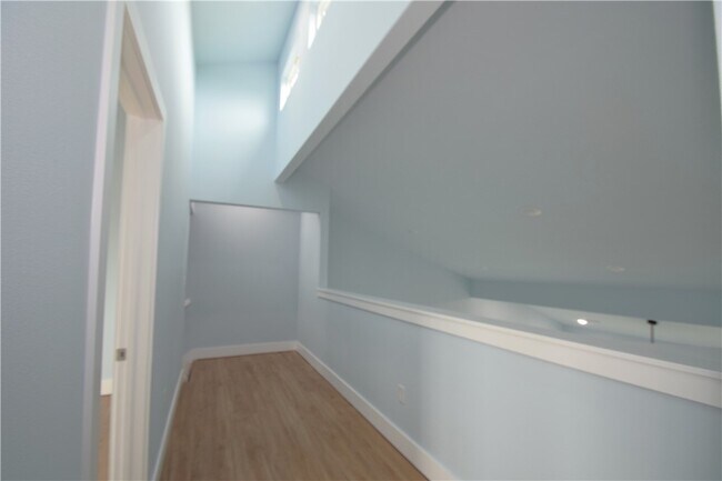 Building Photo - 520 Amethyst Rd