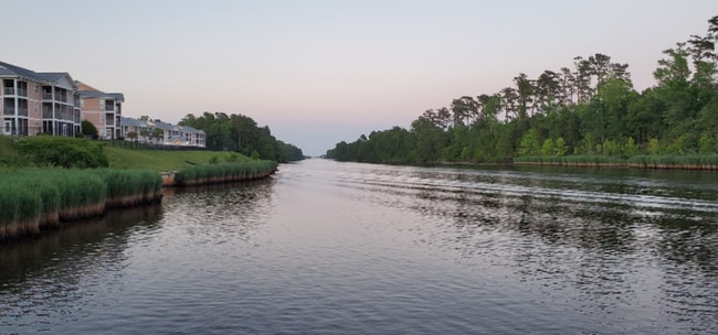 Building Photo - 637 Waterway Village Blvd