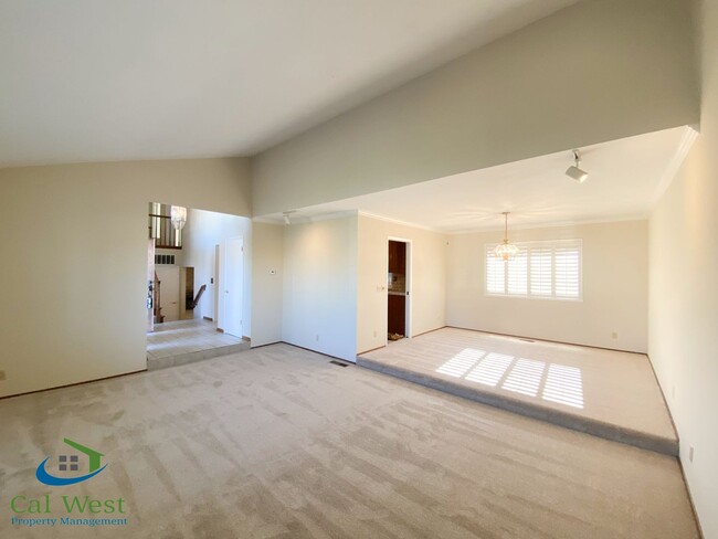 Building Photo - $4795 - 2 Story 4 Bed/2.5 Bath Almaden Hom...