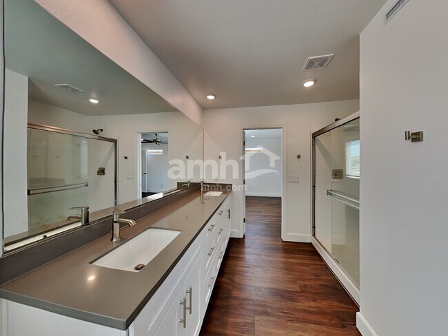 Building Photo - 4832 Blushing Star St