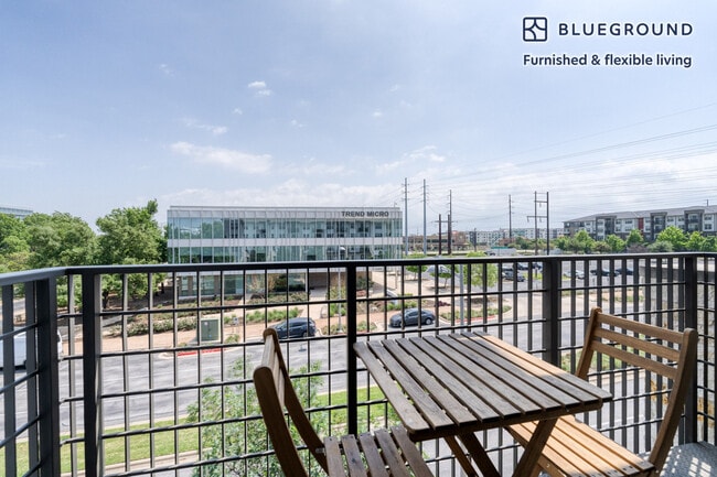 Building Photo - 3001 Esperanza Crossing