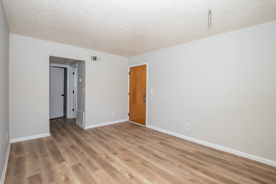 living room - 7417 Garrison Rd