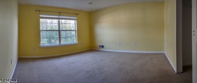 Building Photo - 6 Whitehead Rd