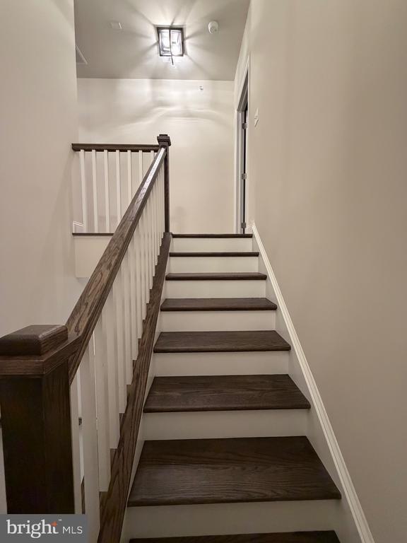 Building Photo - 433 Reagans Ln