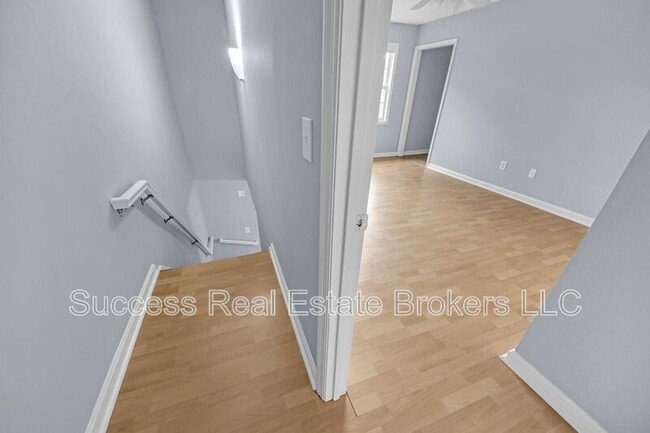 Building Photo - 4000 Sand Wedge Cir