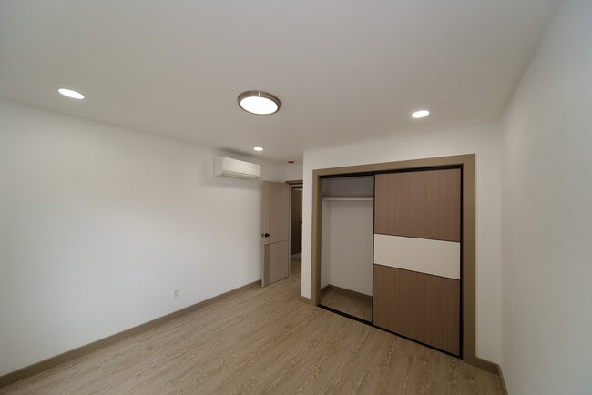 Building Photo - 98-352-352 Pono St