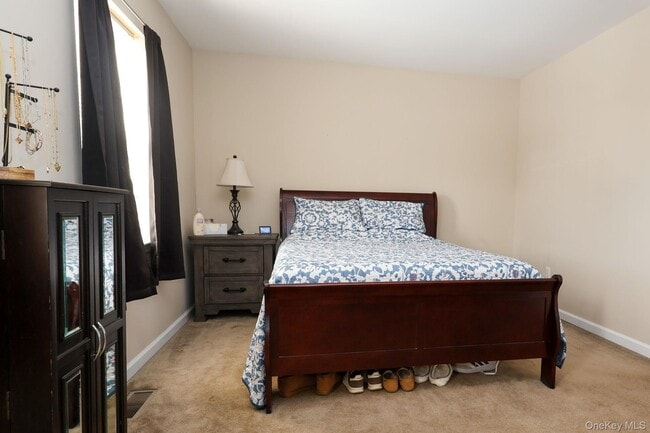 Building Photo - 2040 State Route 17k