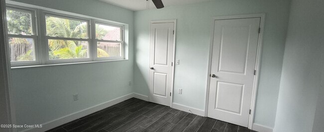 Building Photo - 216 NE 3rd St