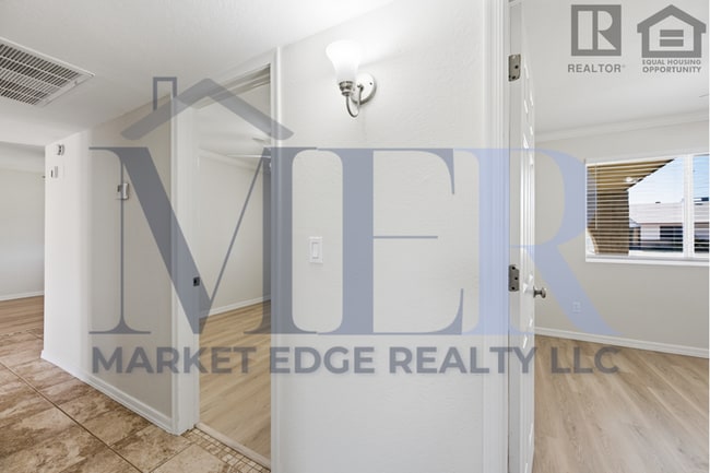 Building Photo - 3Bed/2Bath House at Cactus/ 39thAve! Ready for Immediate Move-In! -- NO HOA! FULLY REMODELED!