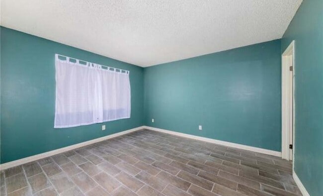 Building Photo - 12195 Carnation Ln