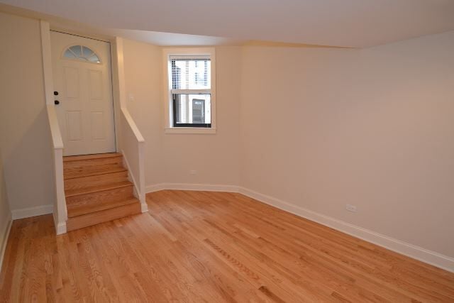 Building Photo - 4041.5 N Ashland Ave