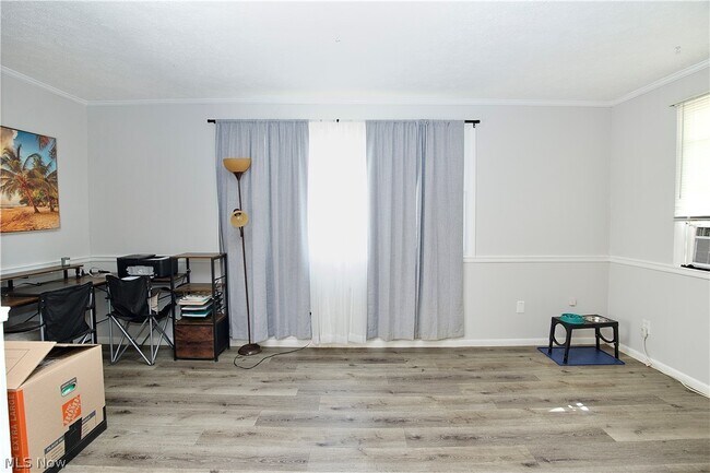 Building Photo - 6117 Ira Ave