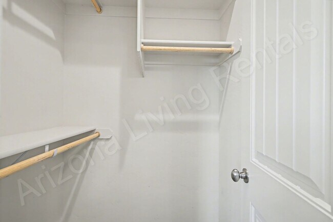 Building Photo - CENTRALLY LOCATED...RV PARKING...LARGE LOT