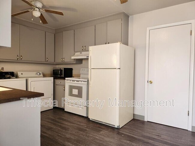 Building Photo - 2739 Leisure Dr