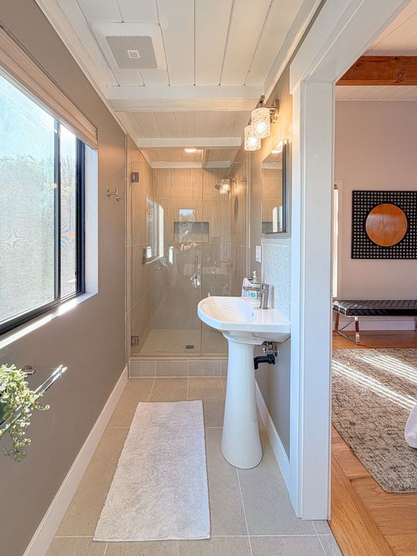 Building Photo - 1560 Ronne Dr