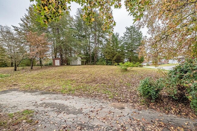Building Photo - 735 Edgegreen Dr