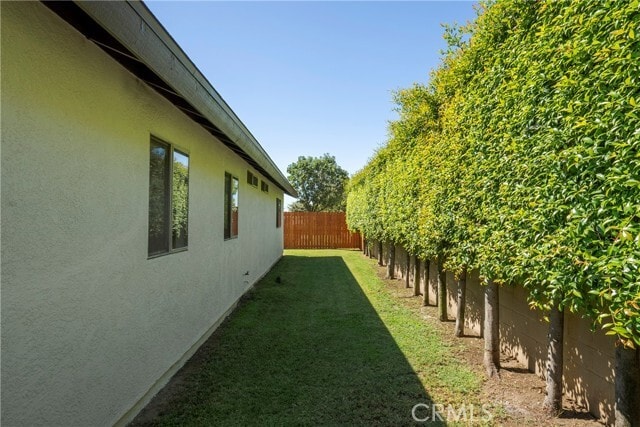 Building Photo - 700 W 2nd St