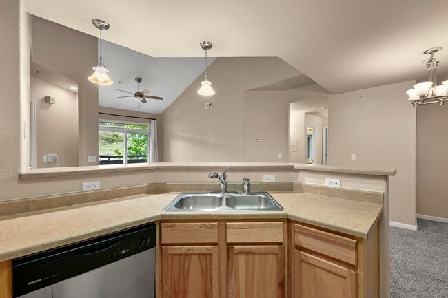 Building Photo - Spacious Top-Floor Condo in Las Casas at Broadmoor Bluffs | 2 Bed / 2 Bath + Garage, Very close t...