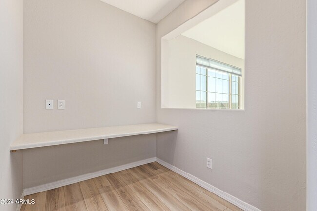 Building Photo - 25584 S 230th St