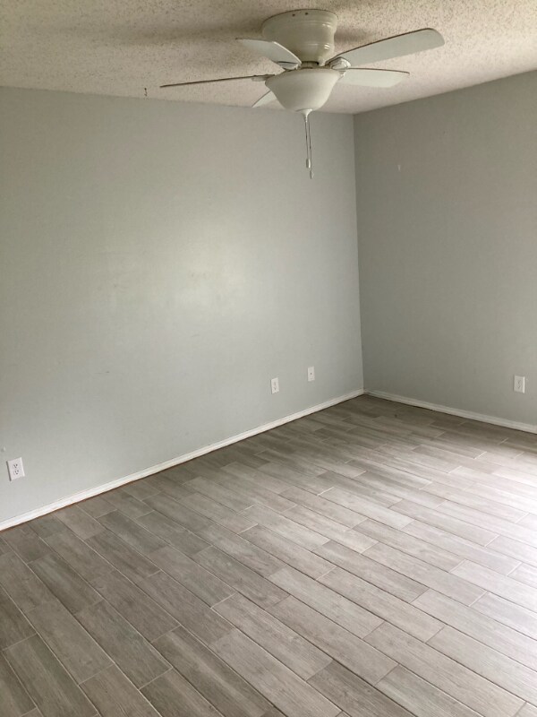 Building Photo - 605 Methodist Ave