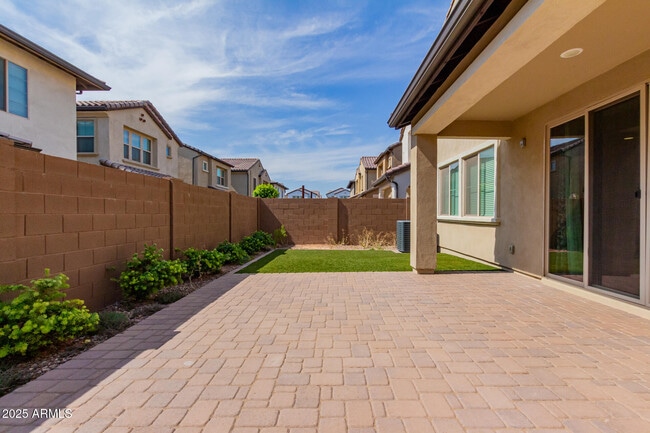 Building Photo - 1694 S Follett Way