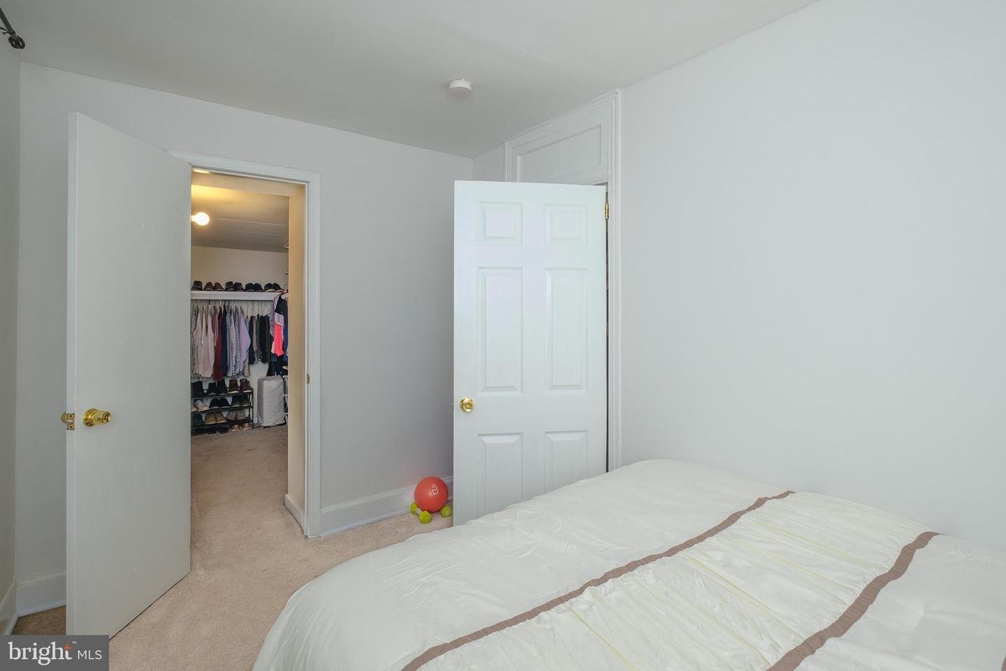 Building Photo - 701 E Barnard St