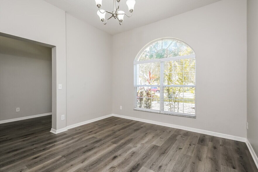 Building Photo - 3606 Doe Run Dr