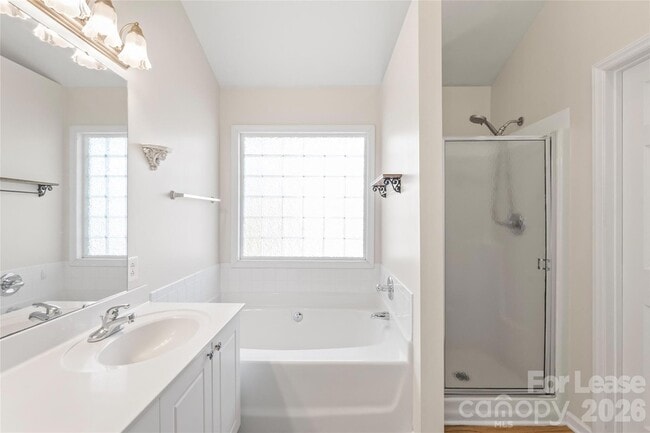 Building Photo - 1020 Cranston Crossing Pl