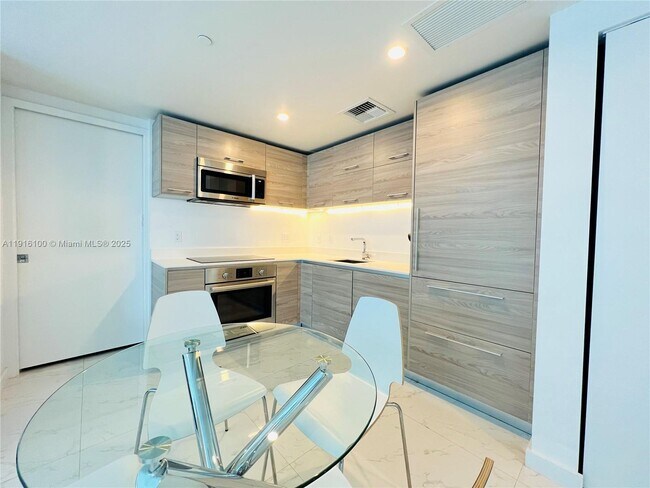 Building Photo - 1300 S Miami Ave