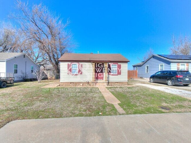 Building Photo - AVAILABLE NOW! Super Cute 2 Bed/1 Bath with HUGE backyard in Bethany!