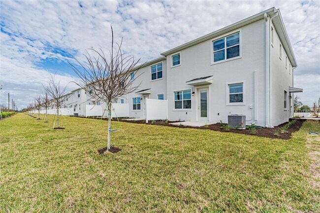 Building Photo - 478 Bogey Dr