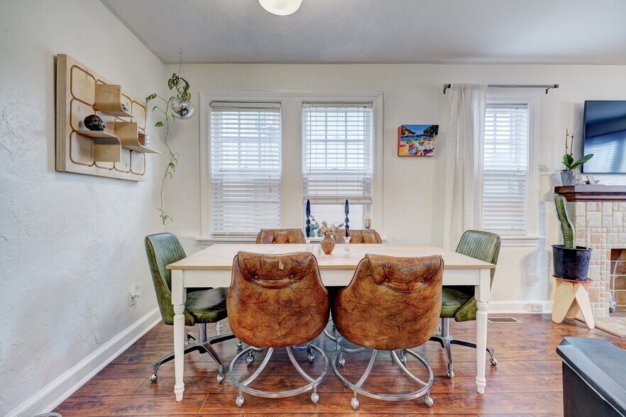 Building Photo - 308 NW 24th St