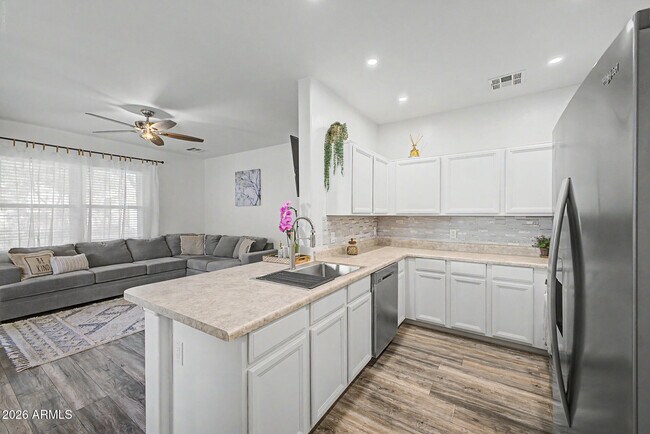 Building Photo - 1493 S Jacana Ln
