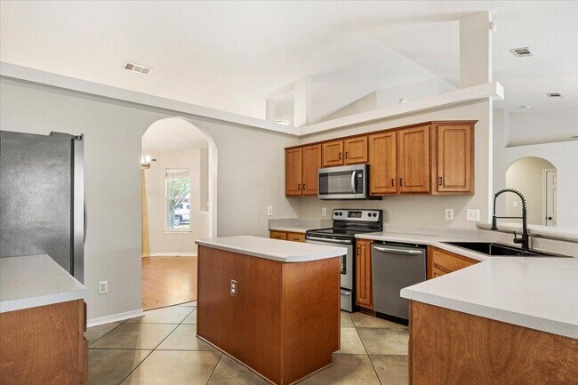 Building Photo - 1922 Coral St