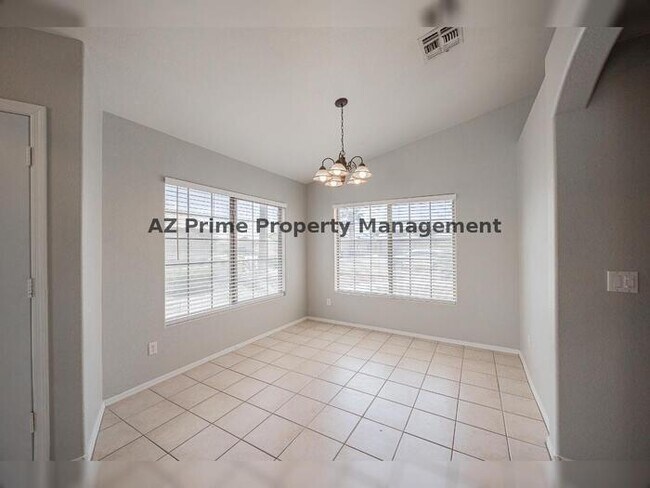 Building Photo - 13344 W Desert Ln