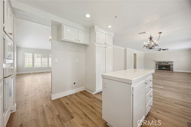 Building Photo - 1427 E Cisneros Ln