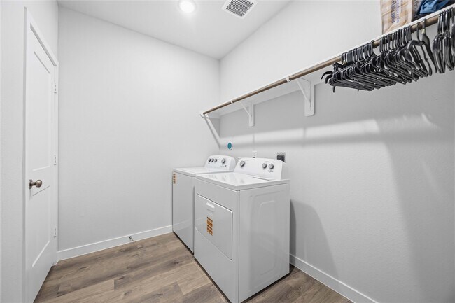 Building Photo - 11623 Prosperity Dr