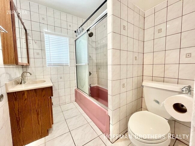 Building Photo - 2702 W Ave 31