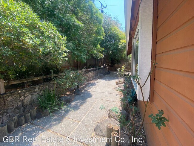 Building Photo - 3 br, 3 bath House - 24 Coyle Creek Circle