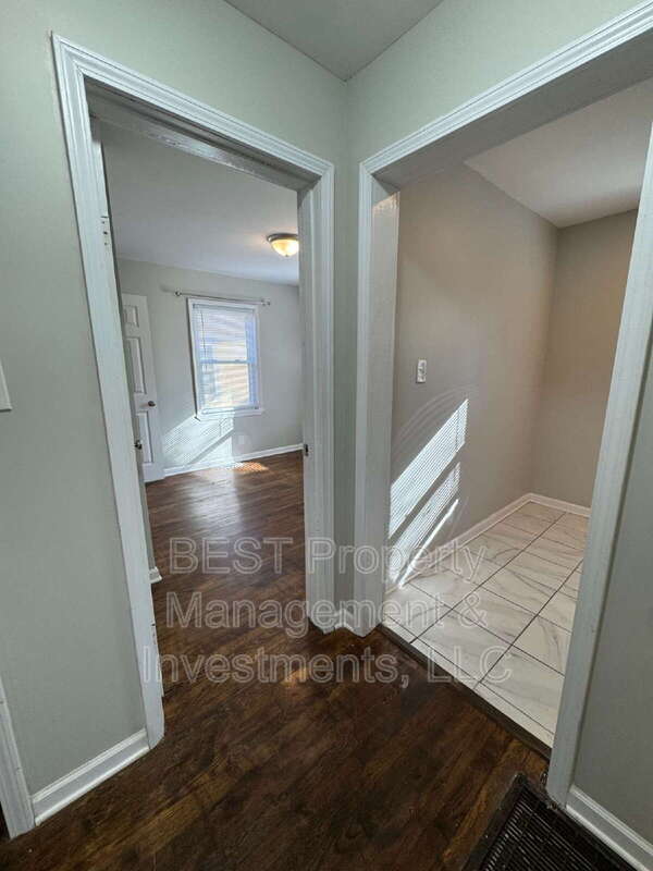 Building Photo - 1305 Norris Ave