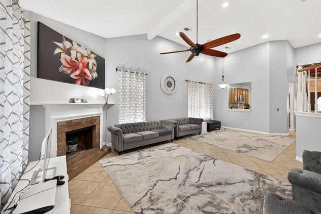 Building Photo - 20135 Golden Mesa Dr