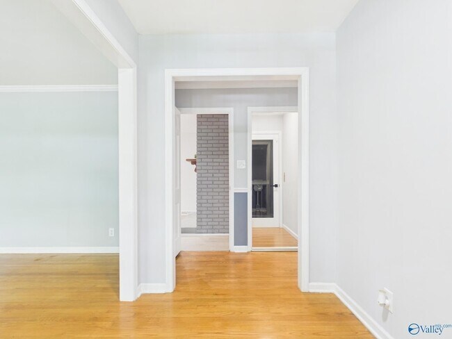 Building Photo - 6808 Jones Valley Dr SE