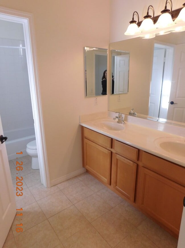 Building Photo - Beautiful Home for rent!